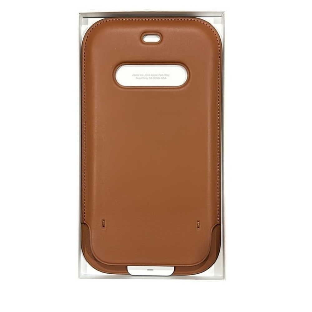 Apple iPhone 12 Pro Leather Sleeve with Strap in Saddle Brown NIB - Picture 3 of 6
